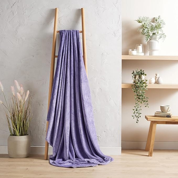 Olivia Rocco Ultra-Soft Flannel Fleece Throw Blanket – Sofa & Bed