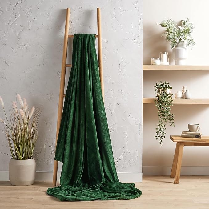 Olivia Rocco Ultra-Soft Flannel Fleece Throw Blanket – Sofa & Bed